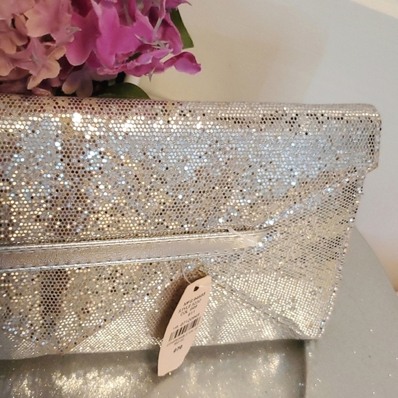 NWT Victoria's Secret Silver Bling Clutch Handbag Purse Bonus Accessories - Picture 11 of 16